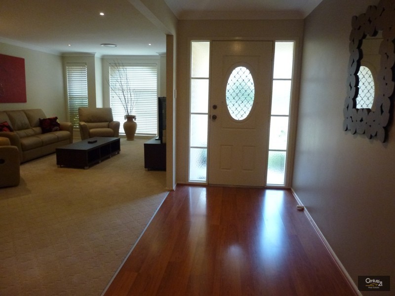 27 Guilford Grove, Cameron Park NSW 2285