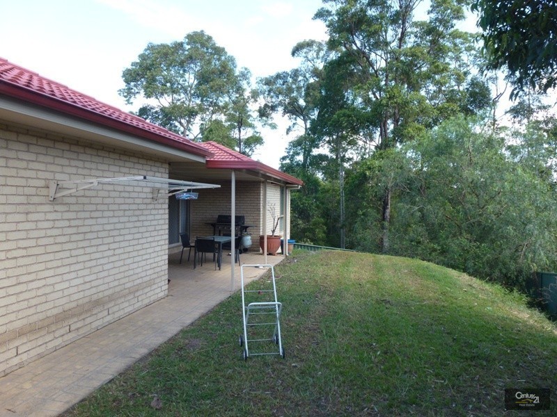 27 Guilford Grove, Cameron Park NSW 2285