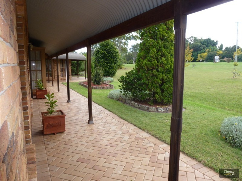 7 Walter Parade, Black Hill NSW 2322
