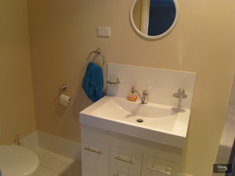 76 Conmurra Circuit, Shortland NSW 2307