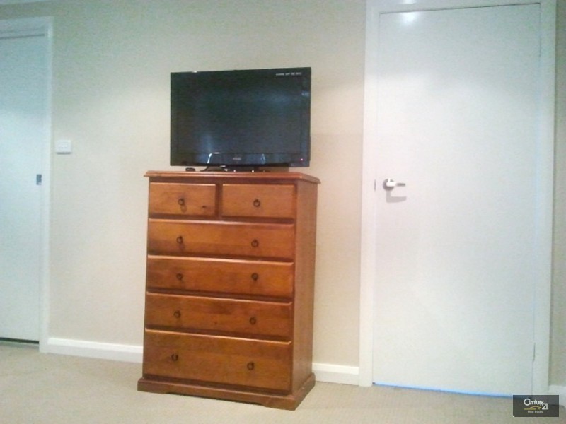 76 Conmurra Circuit, Shortland NSW 2307