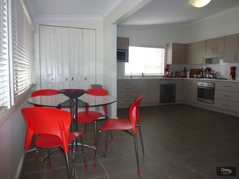 16 Minmi Road, Edgeworth NSW 2285