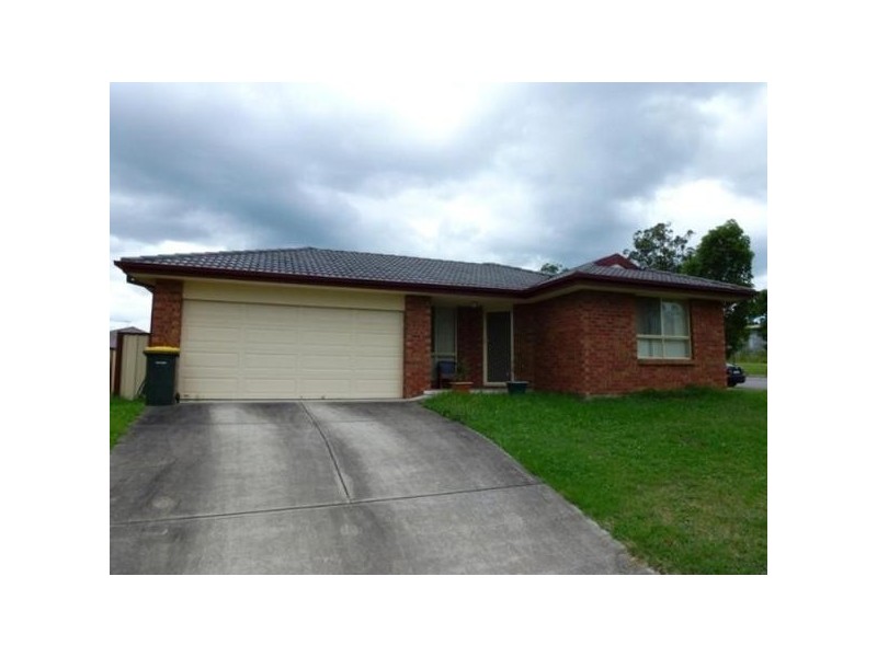 2 Greenock Court, Cameron Park NSW 2285