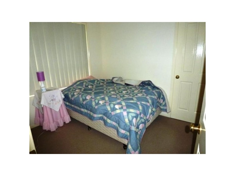 2 Greenock Court, Cameron Park NSW 2285