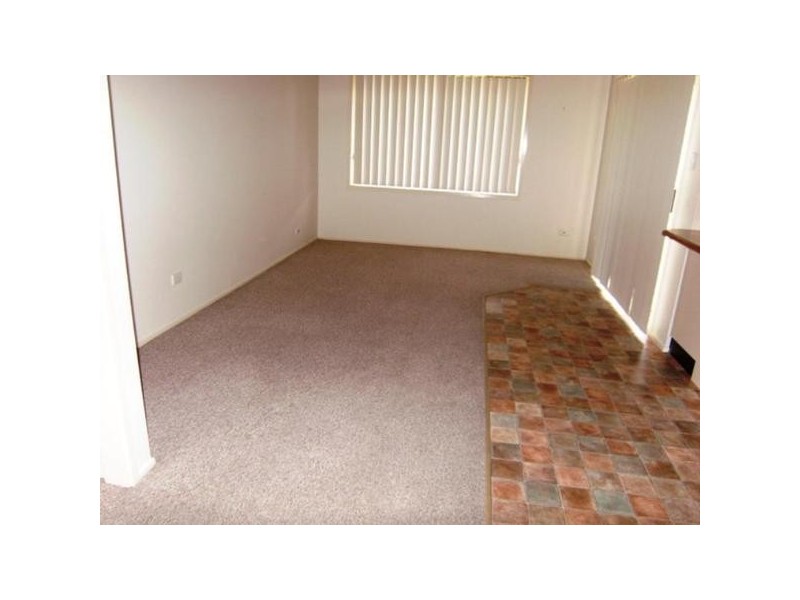 31 Flamingo Drive, Cameron Park NSW 2285