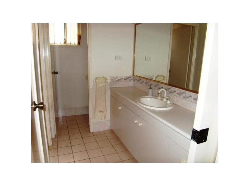 31 Flamingo Drive, Cameron Park NSW 2285