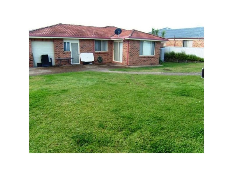 31 Flamingo Drive, Cameron Park NSW 2285