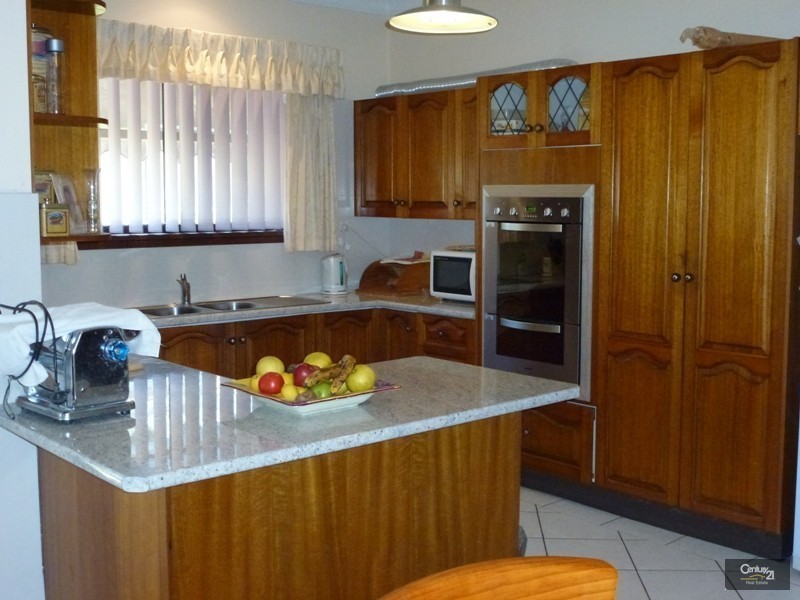 11 Aquarius Avenue, Elermore Vale NSW 2287