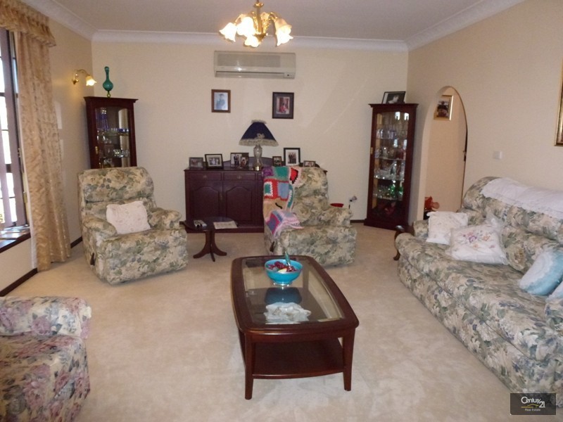 11 Aquarius Avenue, Elermore Vale NSW 2287