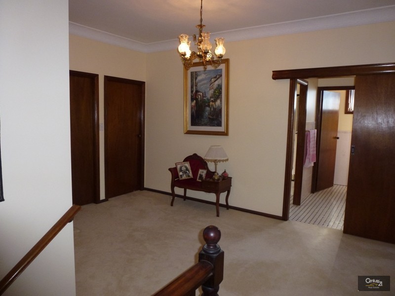 11 Aquarius Avenue, Elermore Vale NSW 2287