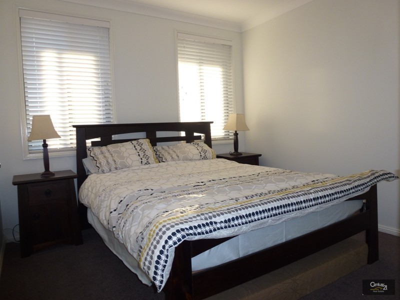 65 Araminta Chase, Cameron Park NSW 2285