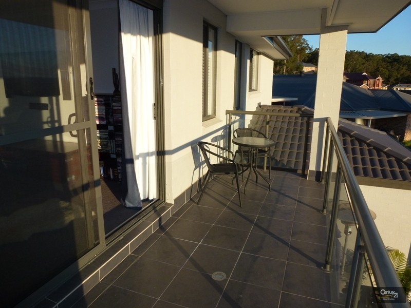 65 Araminta Chase, Cameron Park NSW 2285