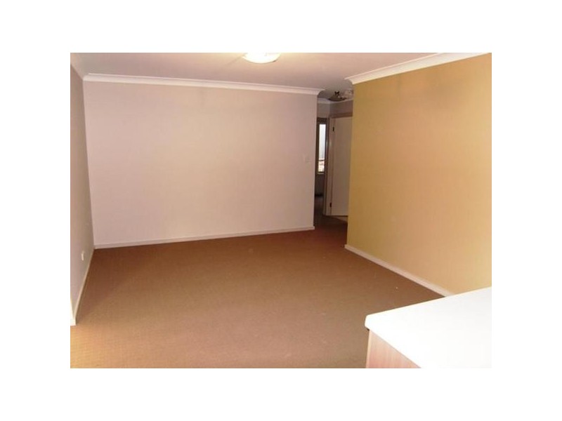 37 Tenyo Street, Cameron Park NSW 2285