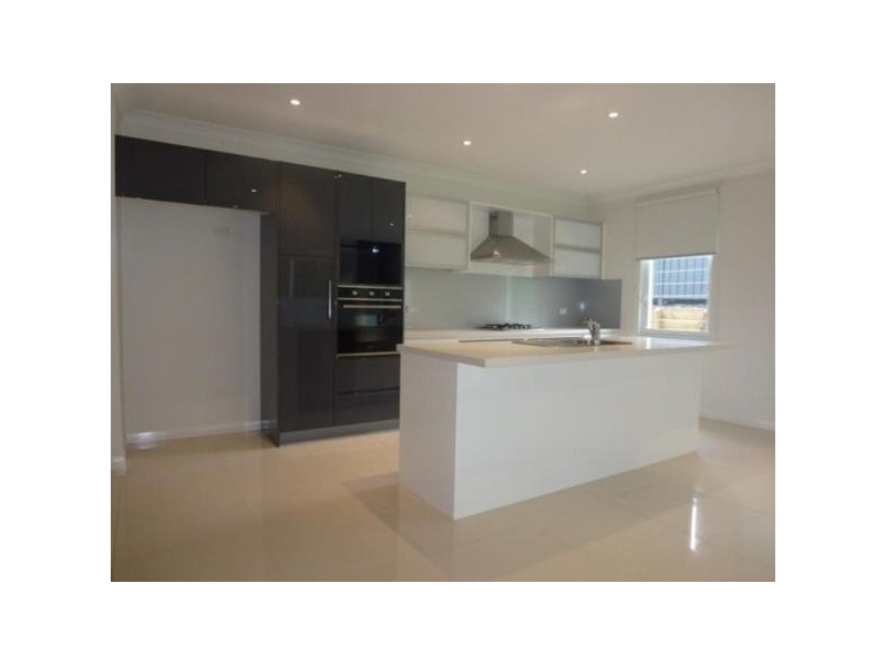 16 Graysynd Circuit, Cameron Park NSW 2285