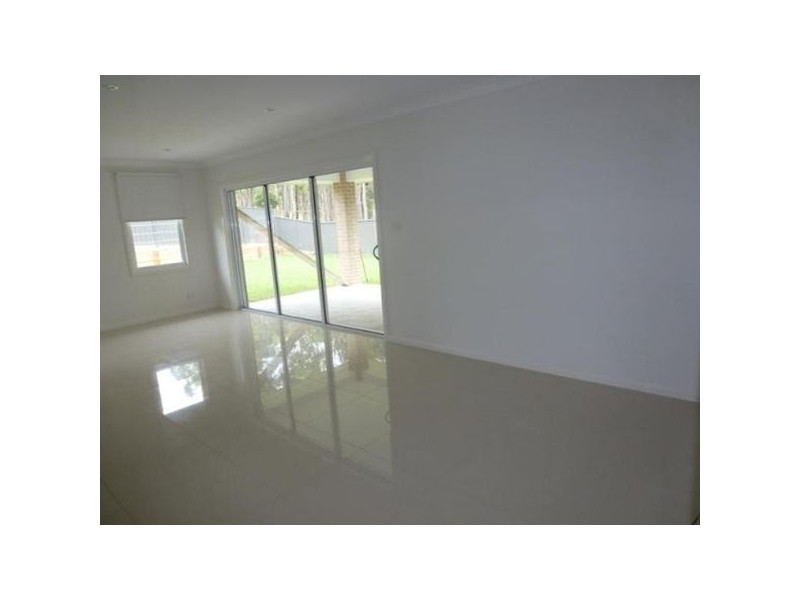 16 Graysynd Circuit, Cameron Park NSW 2285