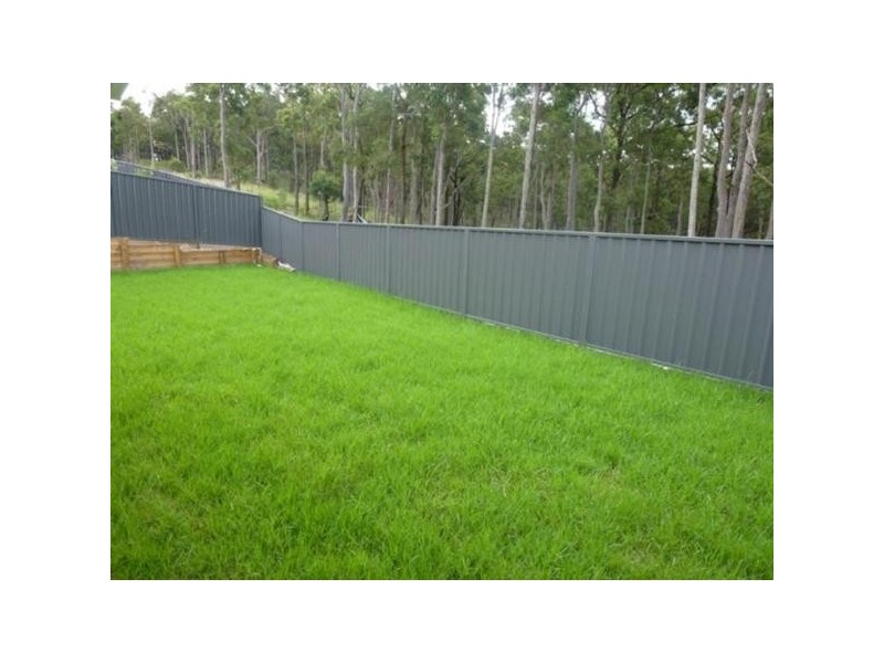 16 Graysynd Circuit, Cameron Park NSW 2285