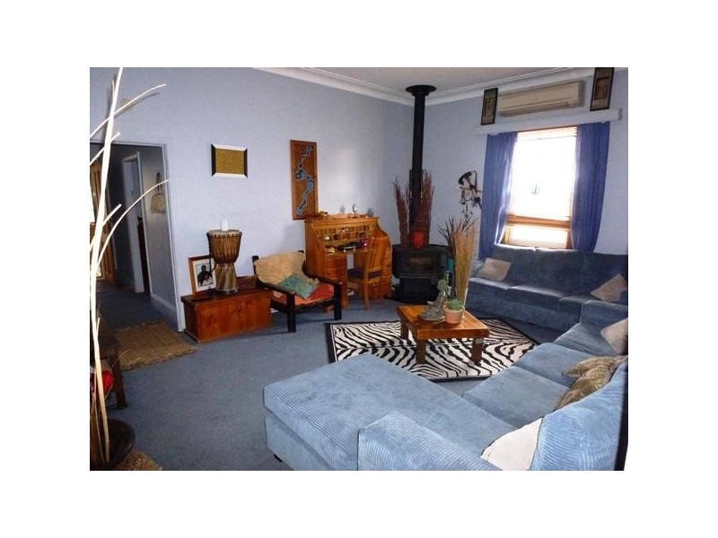 10 Margaret Street, Teralba NSW 2284