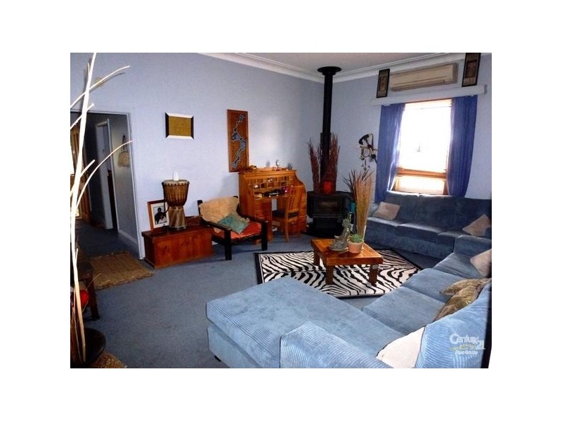 10 Margaret Street, Teralba NSW 2284