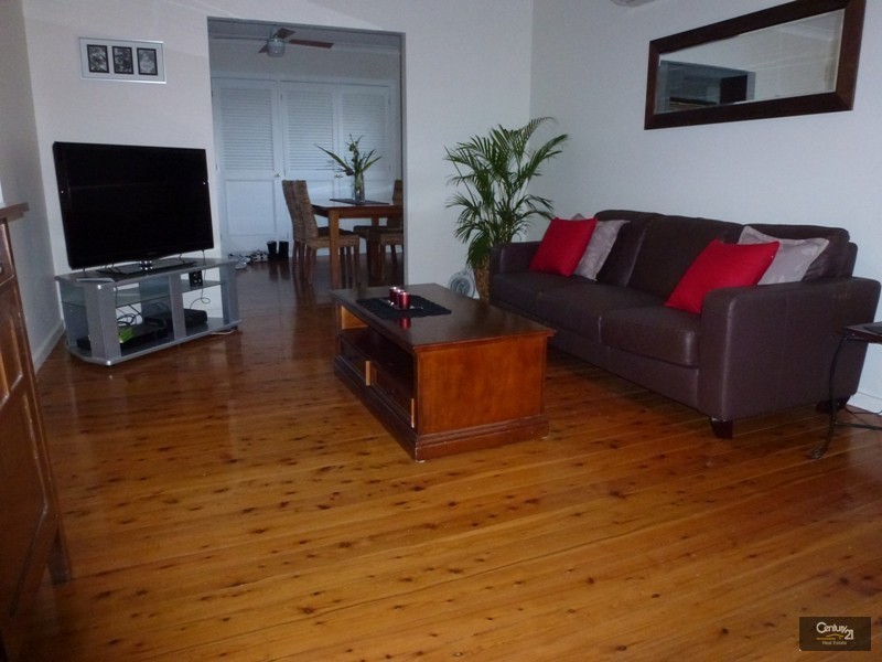 10 Etheridge Crescent, Edgeworth NSW 2285
