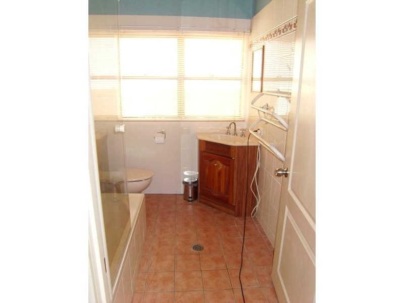 8 Garth Street, Edgeworth NSW 2285