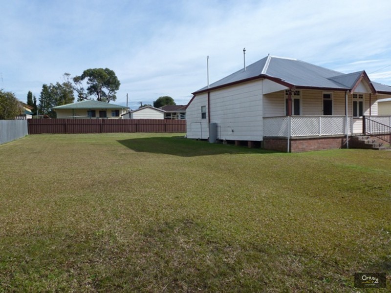 17 Bonarius Street, Edgeworth NSW 2285