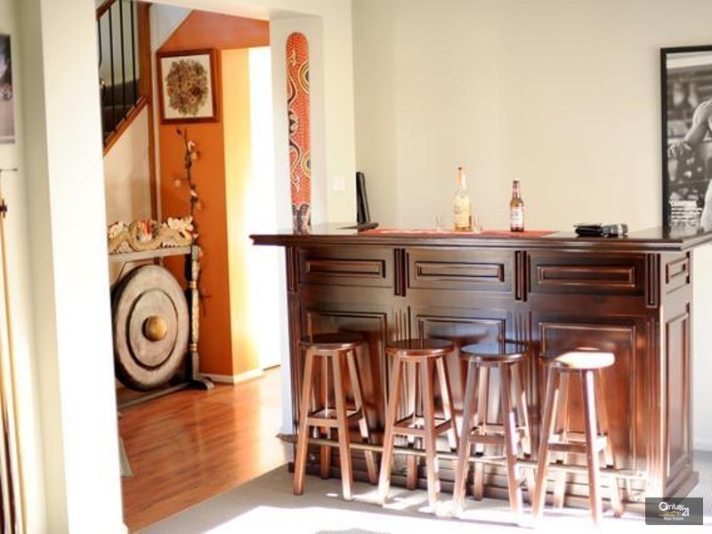 27 Hadlow Drive, Cameron Park NSW 2285