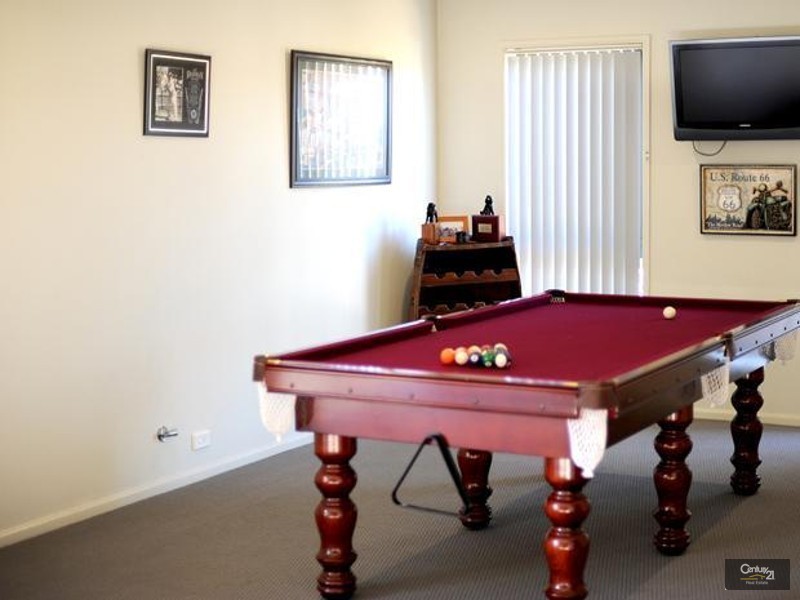 27 Hadlow Drive, Cameron Park NSW 2285