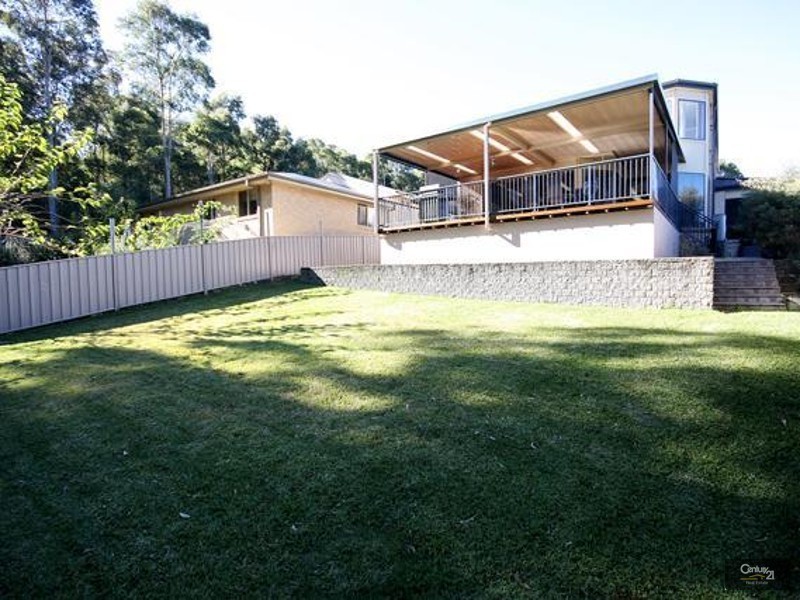 27 Hadlow Drive, Cameron Park NSW 2285