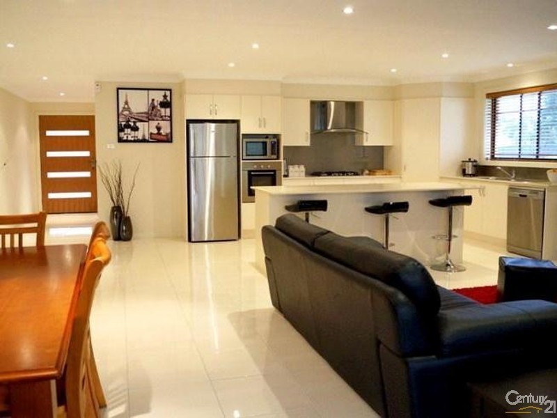22 Jupiter Circuit, Cameron Park NSW 2285
