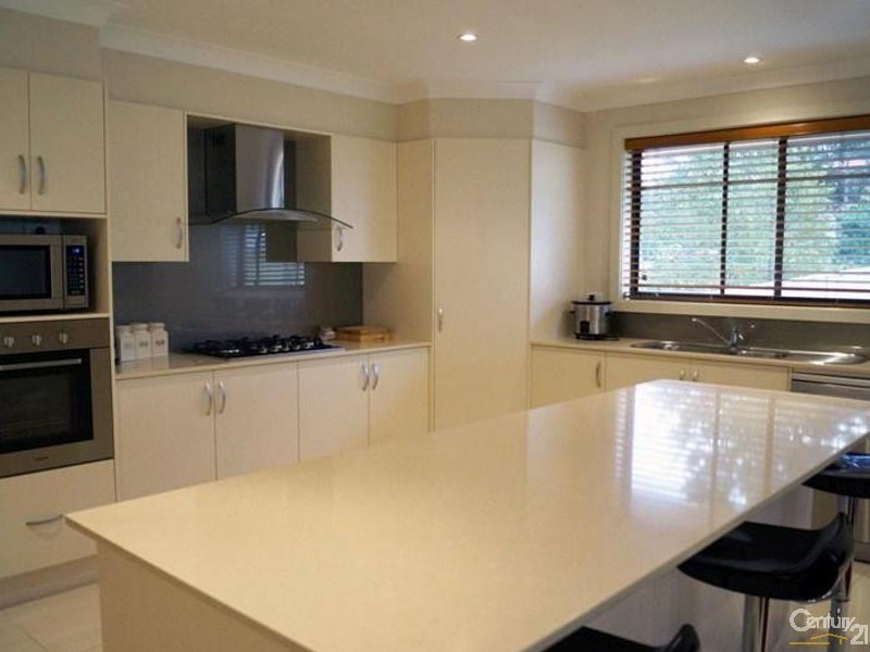 22 Jupiter Circuit, Cameron Park NSW 2285