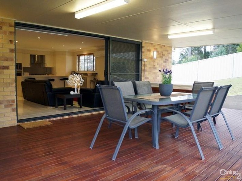 22 Jupiter Circuit, Cameron Park NSW 2285