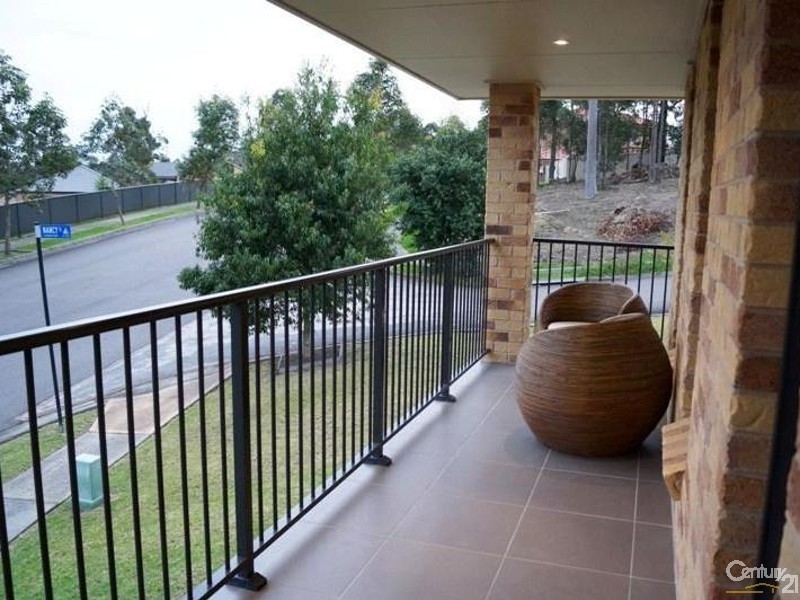 22 Jupiter Circuit, Cameron Park NSW 2285