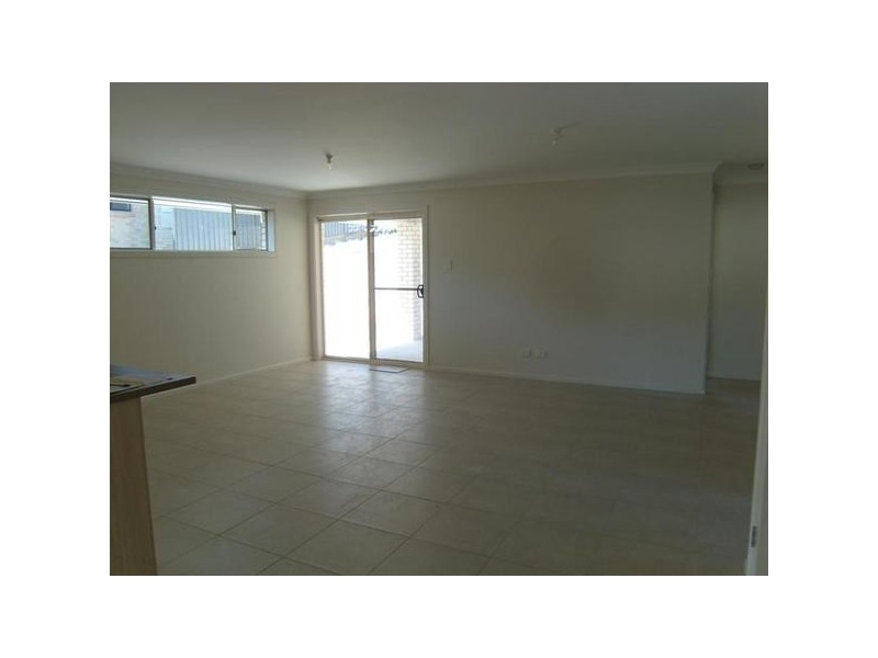 31 Tenyo Street, Cameron Park NSW 2285