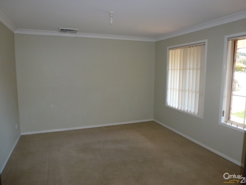 89 Ambleside Circuit, Lakelands NSW 2282