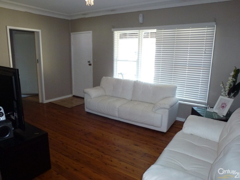 2 Velinda Street, Edgeworth NSW 2285