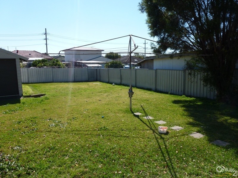 2 Velinda Street, Edgeworth NSW 2285