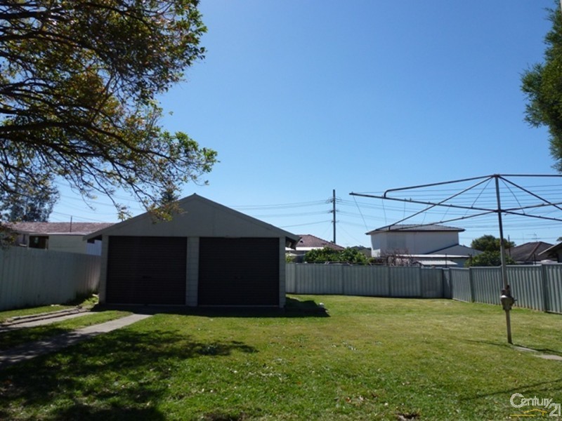 2 Velinda Street, Edgeworth NSW 2285