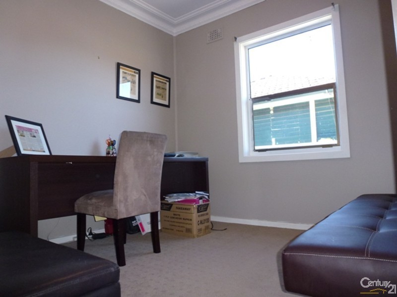 2 Velinda Street, Edgeworth NSW 2285