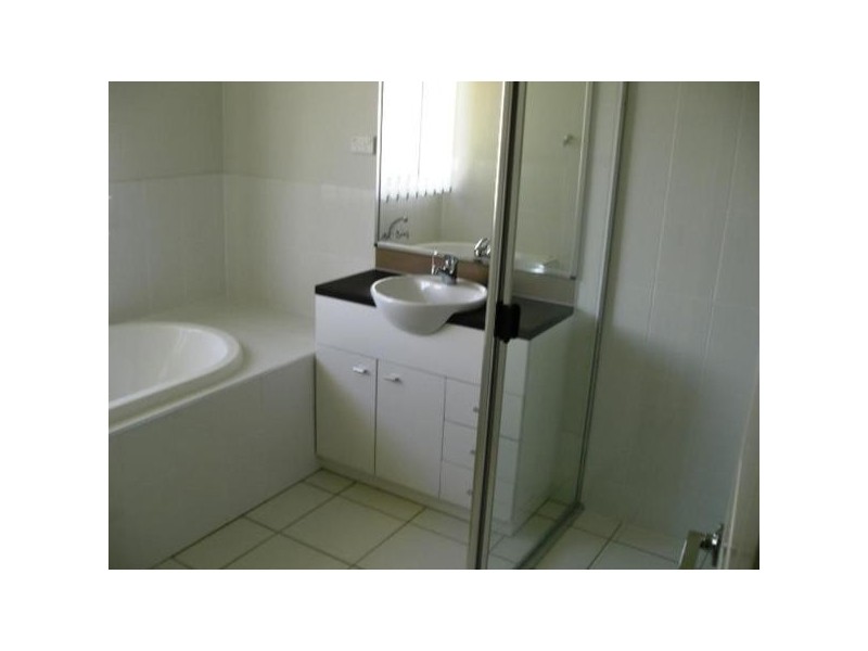 26 Lakeaire Circuit, Cameron Park NSW 2285