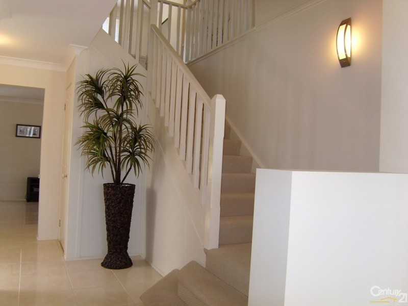 8 Libertas Road, Cameron Park NSW 2285