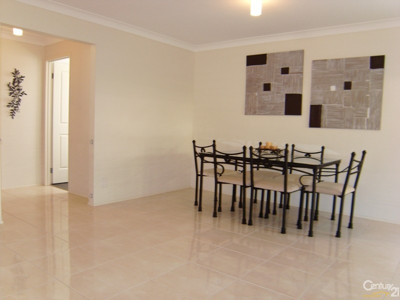 8 Libertas Road, Cameron Park NSW 2285