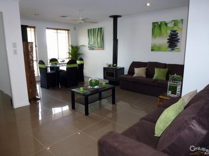 71 Harris Street, Cameron Park NSW 2285