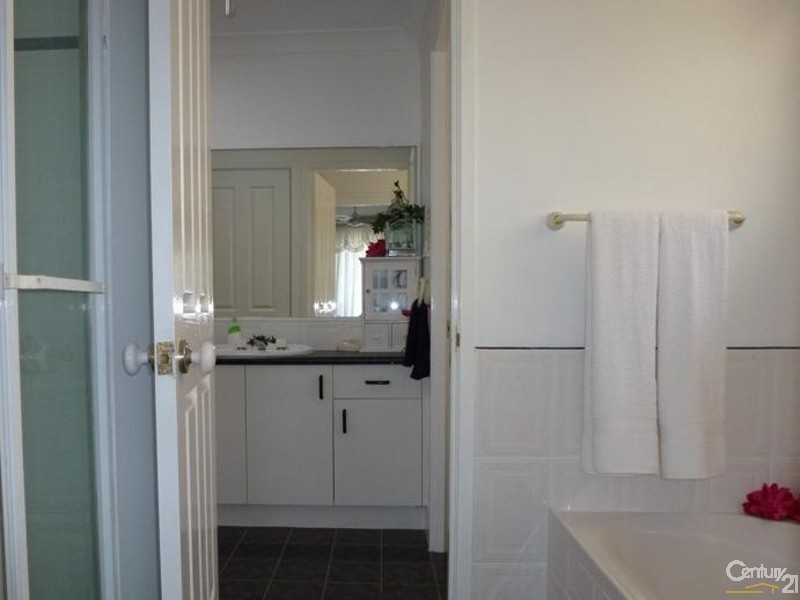 71 Harris Street, Cameron Park NSW 2285