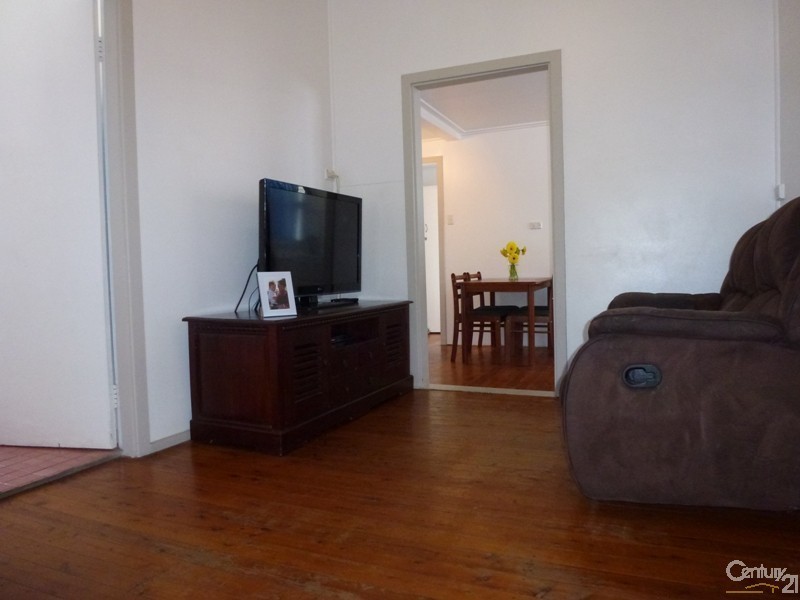 7 Charles Street, Edgeworth NSW 2285