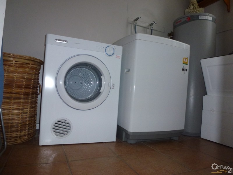 7 Charles Street, Edgeworth NSW 2285