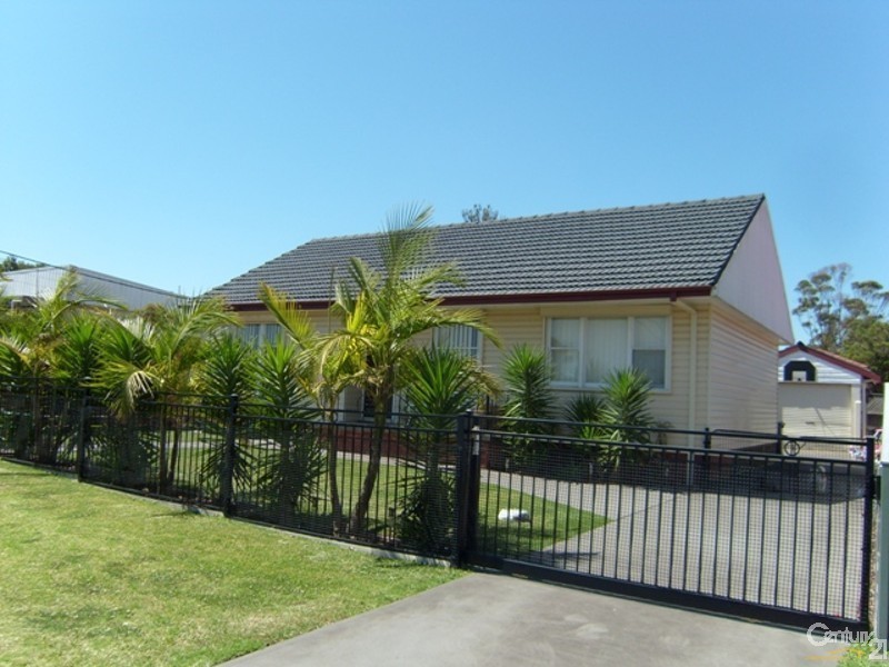 34 Neilson Street, Edgeworth NSW 2285