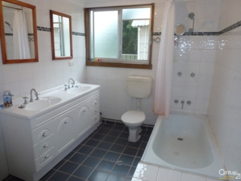 23 Bonarius Street, Edgeworth NSW 2285