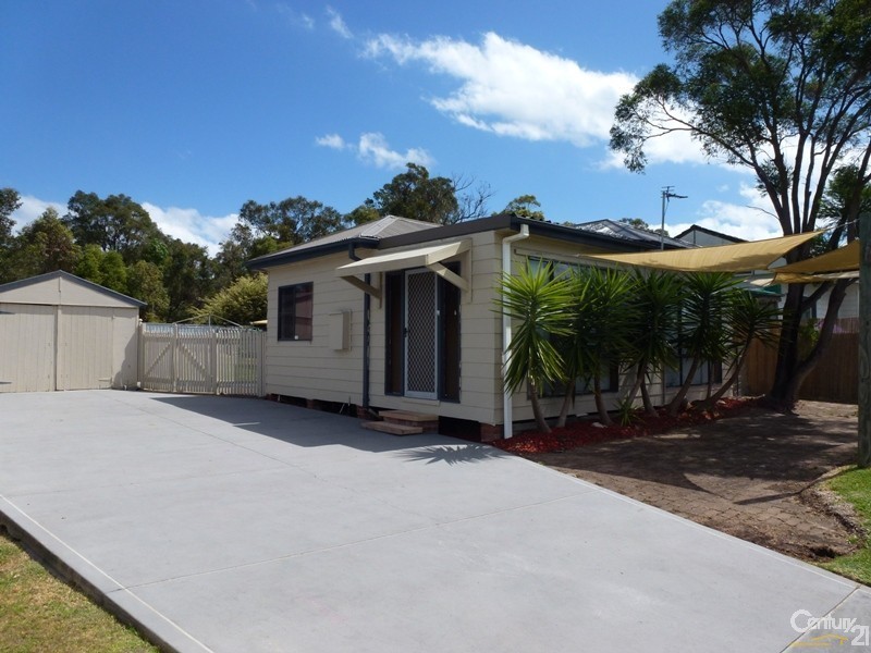 9 Velinda Street, Edgeworth NSW 2285