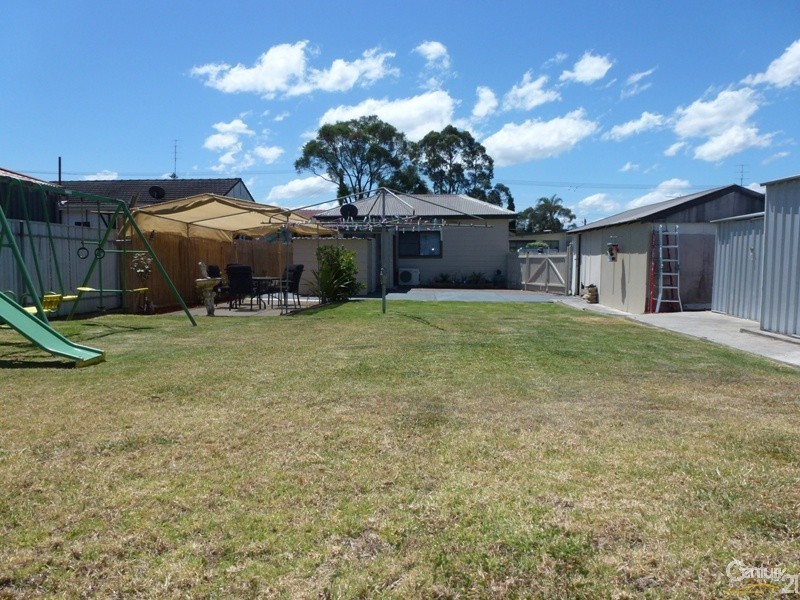 9 Velinda Street, Edgeworth NSW 2285