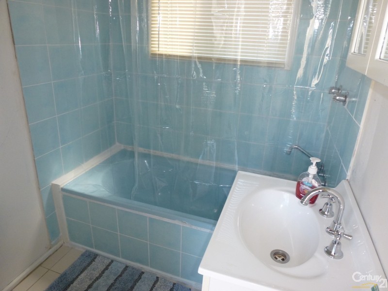 9 Velinda Street, Edgeworth NSW 2285